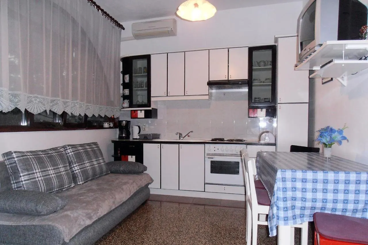 Apartments With A Parking Space Moscenicka Draga, Opatija - 7746
